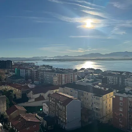 Vistas A La Bahia En Pleno Centro * Santander
